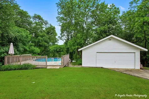 7509 Villa Vista Court Spring Grove IL 60081