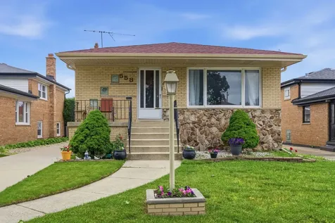 558 Manistee Avenue Calumet City IL 60409