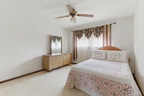 558 Manistee Avenue Calumet City IL 60409