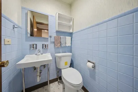 558 Manistee Avenue Calumet City IL 60409
