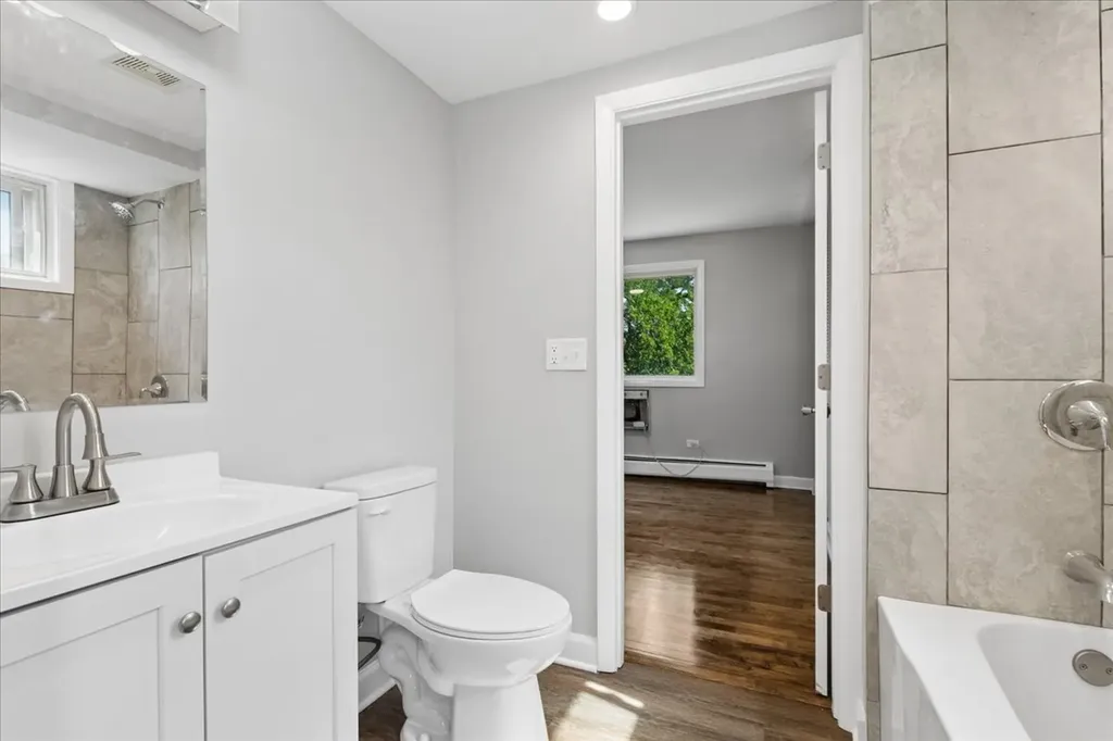 1415 West Pratt Boulevard Chicago IL 60626