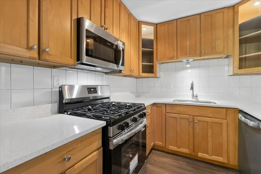 1415 West Pratt Boulevard Chicago IL 60626