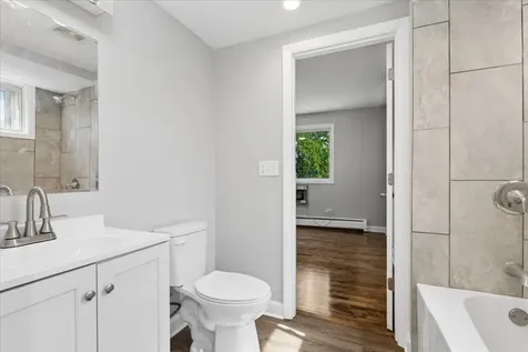 1415 West Pratt Boulevard Chicago IL 60626