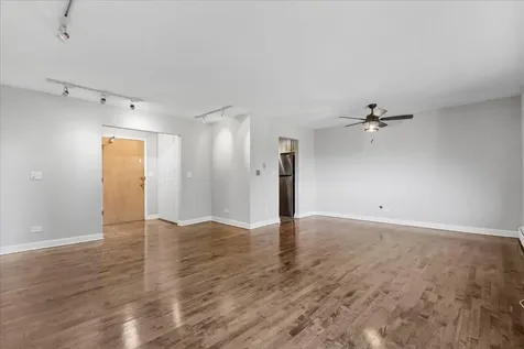 1415 West Pratt Boulevard Chicago IL 60626