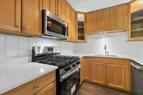 1415 West Pratt Boulevard Chicago IL 60626