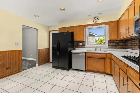 3N445 Jill Court Elmhurst IL 60126
