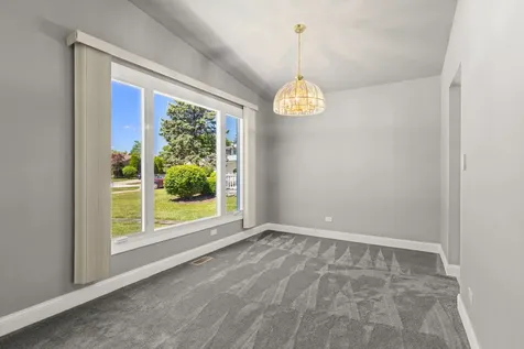 3N445 Jill Court Elmhurst IL 60126