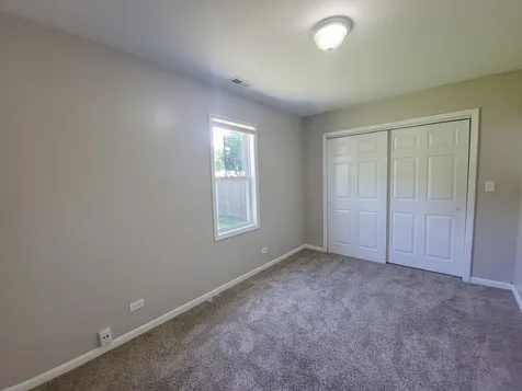 121 Highmoor Drive Round Lake Park IL 60073
