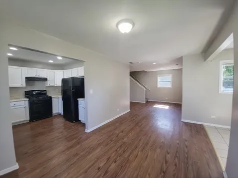 121 Highmoor Drive Round Lake Park IL 60073