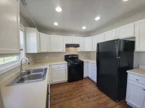 121 Highmoor Drive Round Lake Park IL 60073
