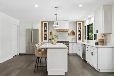 1436 Lawrence Avenue Lake Forest IL 60045