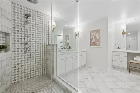 1436 Lawrence Avenue Lake Forest IL 60045