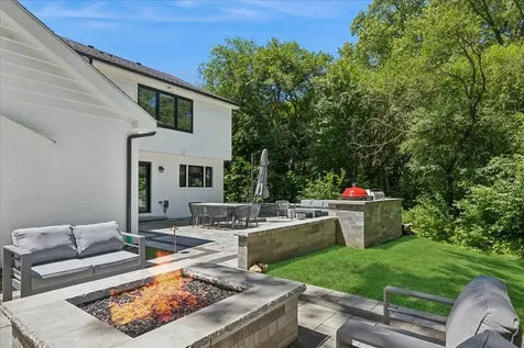 1436 Lawrence Avenue Lake Forest IL 60045