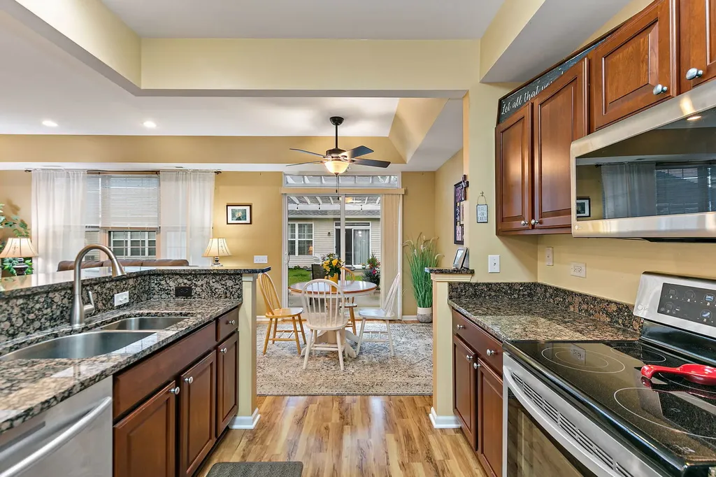 12587 Rock Island Trail Huntley IL 60142