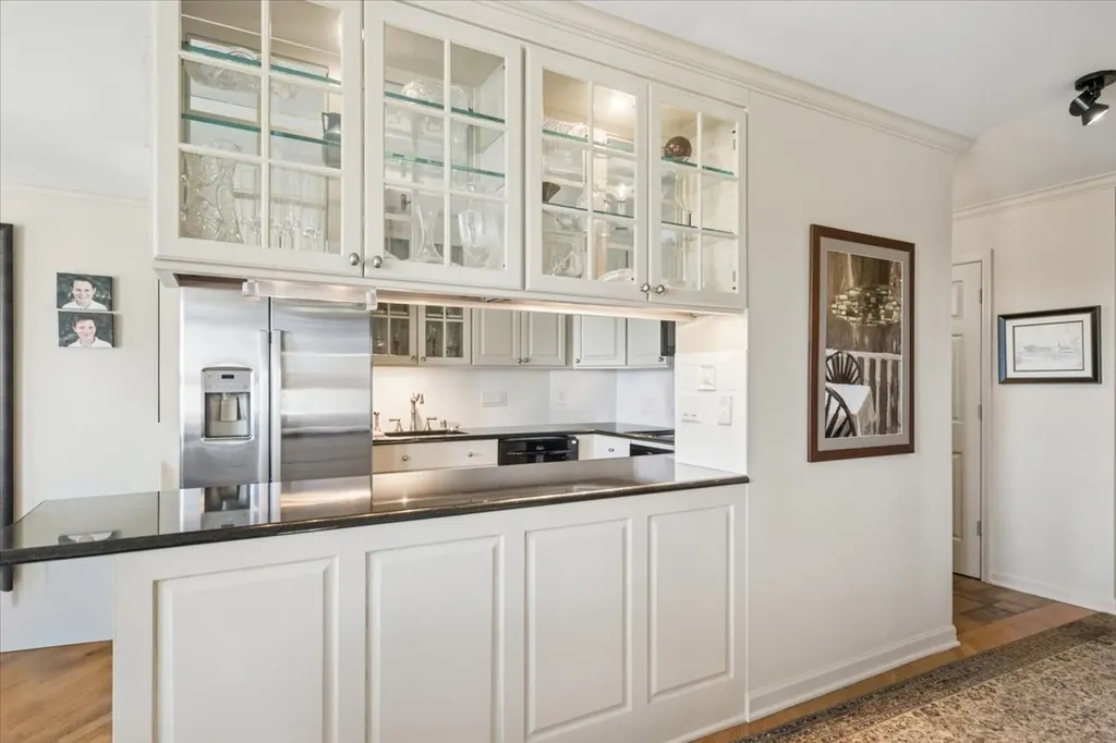 2626 North Lakeview Avenue Chicago IL 60614