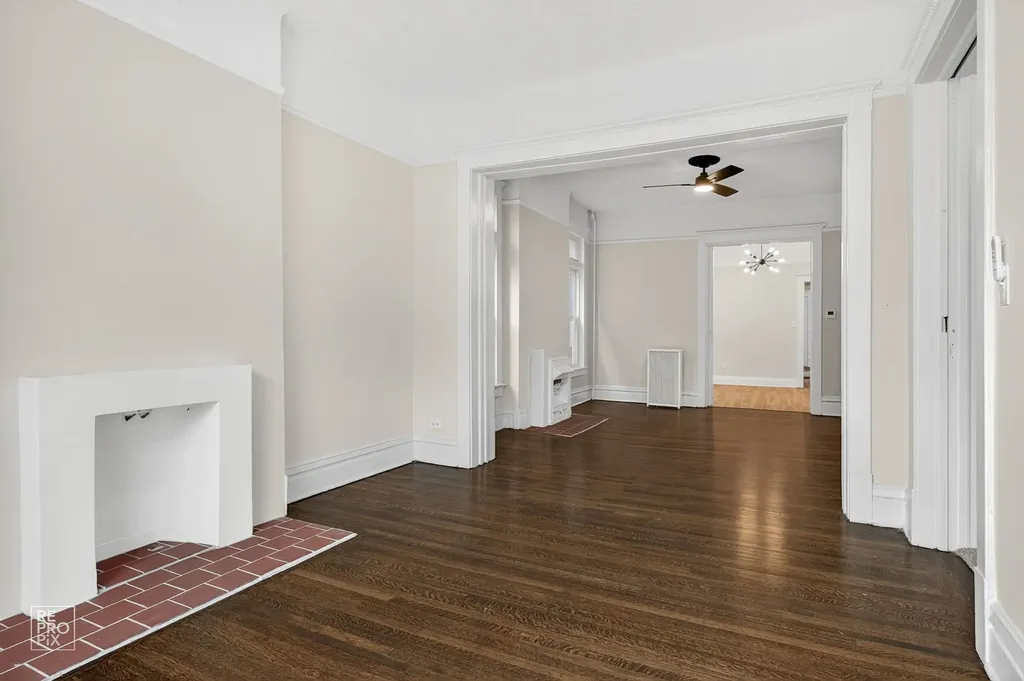 4754 South Langley Avenue Chicago IL 60615