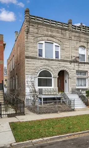 4754 South Langley Avenue Chicago IL 60615