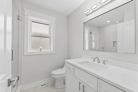 4903 North Moody Avenue Chicago IL 60630