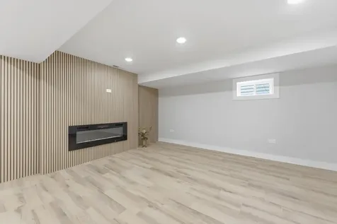 4903 North Moody Avenue Chicago IL 60630
