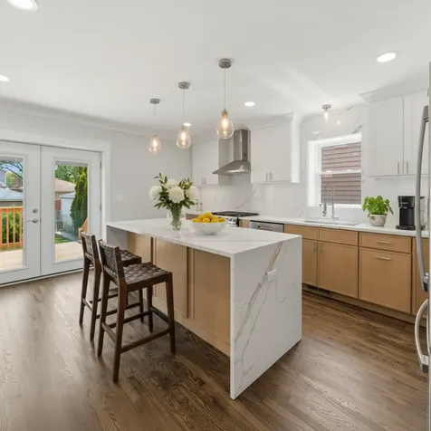 4903 North Moody Avenue Chicago IL 60630