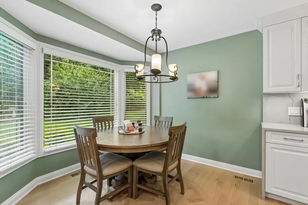25 Melrose Street Westmont IL 60559