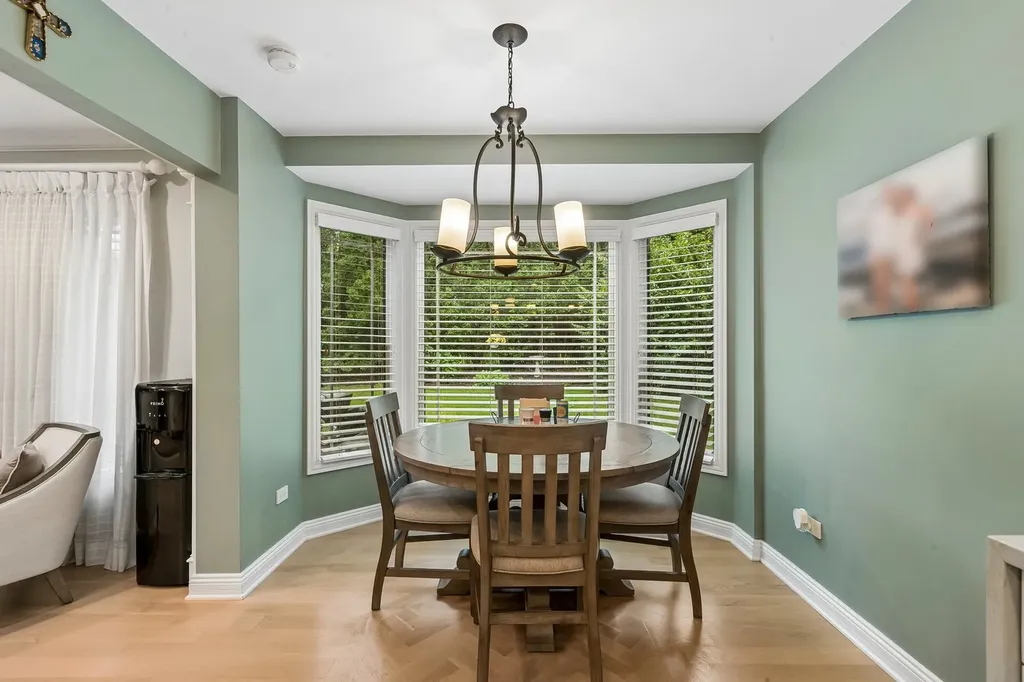 25 Melrose Street Westmont IL 60559