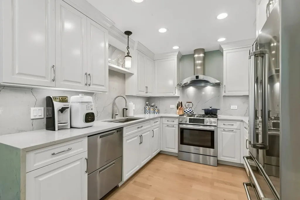 25 Melrose Street Westmont IL 60559