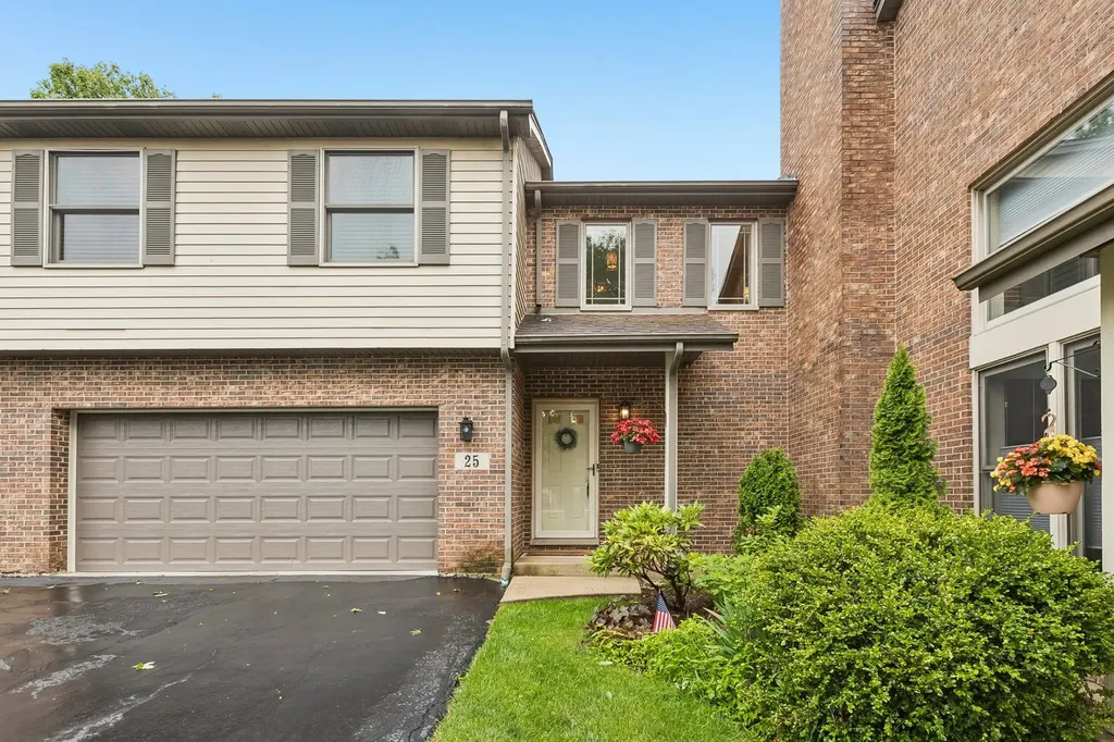 25 Melrose Street Westmont IL 60559