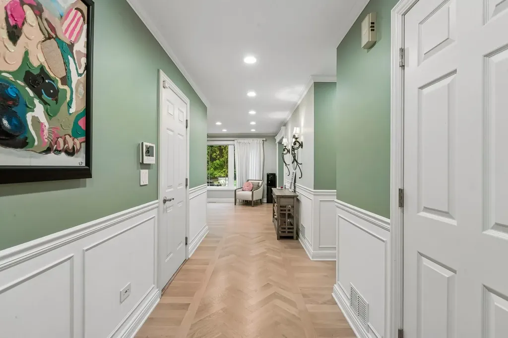 25 Melrose Street Westmont IL 60559