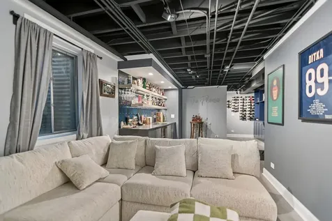 25 Melrose Street Westmont IL 60559