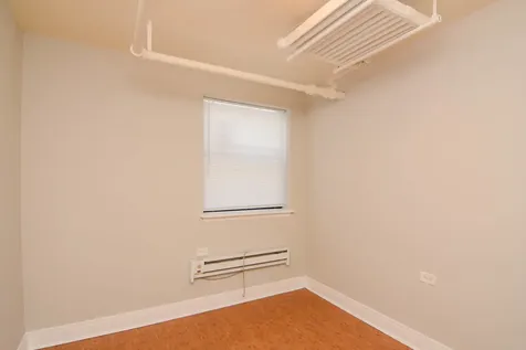 5736 North Winthrop Avenue Chicago IL 60660