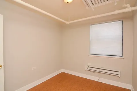 5736 North Winthrop Avenue Chicago IL 60660