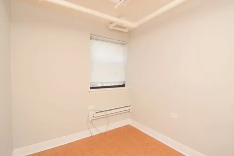 5736 North Winthrop Avenue Chicago IL 60660
