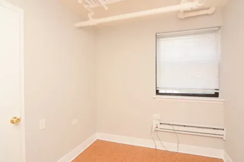 5736 North Winthrop Avenue Chicago IL 60660