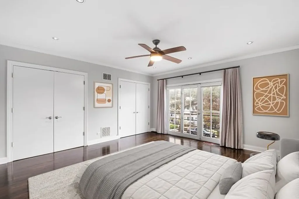 2641 North Marshfield Avenue Chicago IL 60614