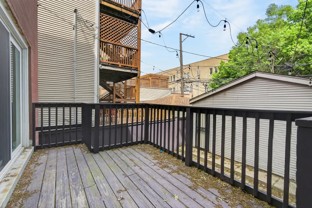 2641 North Marshfield Avenue Chicago IL 60614