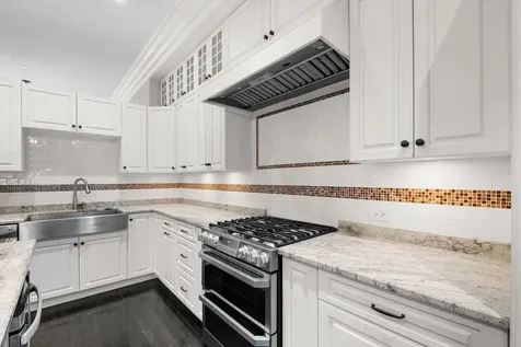 2641 North Marshfield Avenue Chicago IL 60614