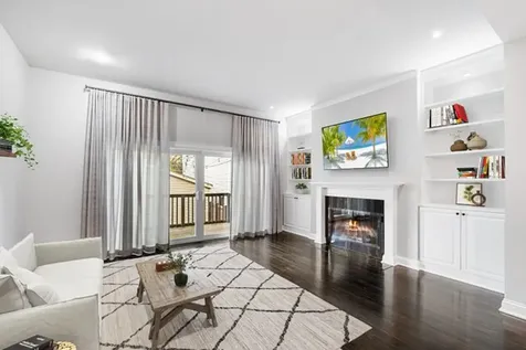 2641 North Marshfield Avenue Chicago IL 60614