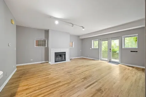 730 West Schubert Avenue Chicago IL 60614
