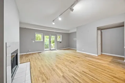 730 West Schubert Avenue Chicago IL 60614