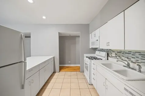 730 West Schubert Avenue Chicago IL 60614