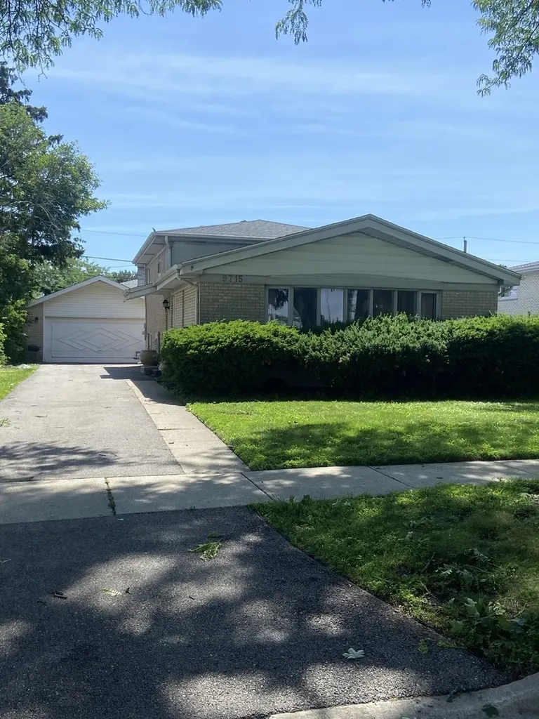 9715 Le Claire Avenue Skokie IL 60077