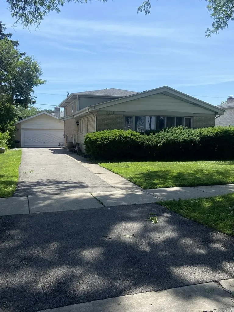 9715 Le Claire Avenue Skokie IL 60077