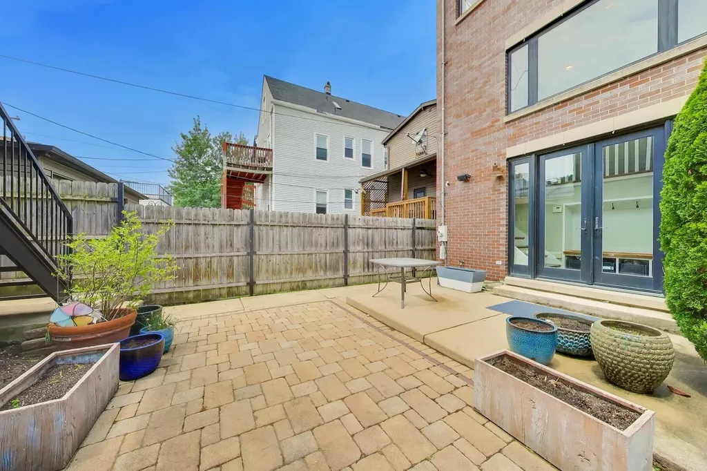 2439 West Moffat Street Chicago IL 60647