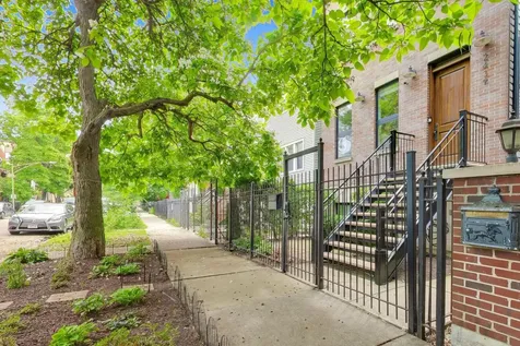 2439 West Moffat Street Chicago IL 60647