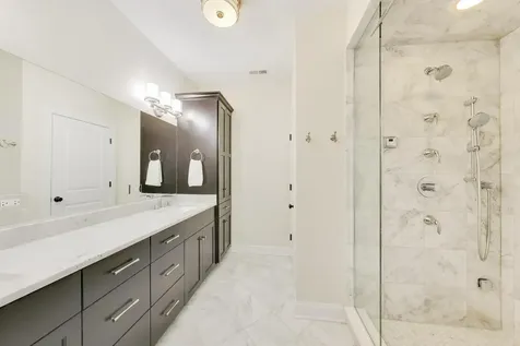 2439 West Moffat Street Chicago IL 60647