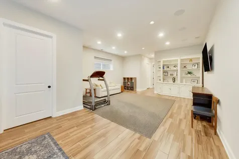 2439 West Moffat Street Chicago IL 60647