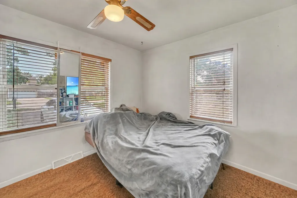 230 West Morris Avenue Lombard IL 60148