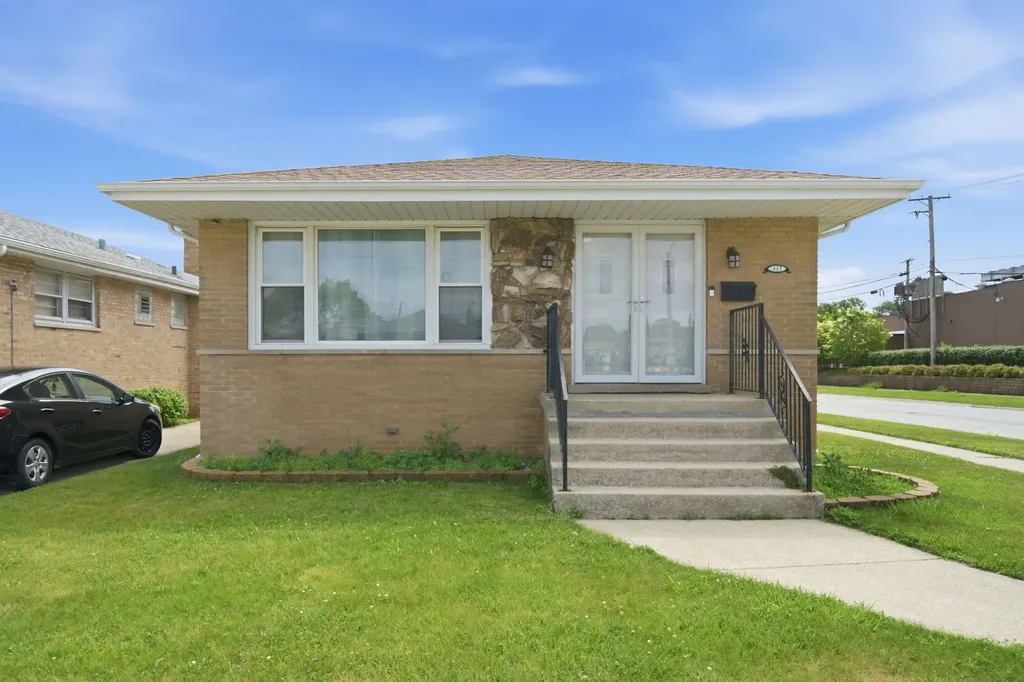 417 Jeffery Avenue Calumet City IL 60409