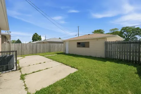417 Jeffery Avenue Calumet City IL 60409